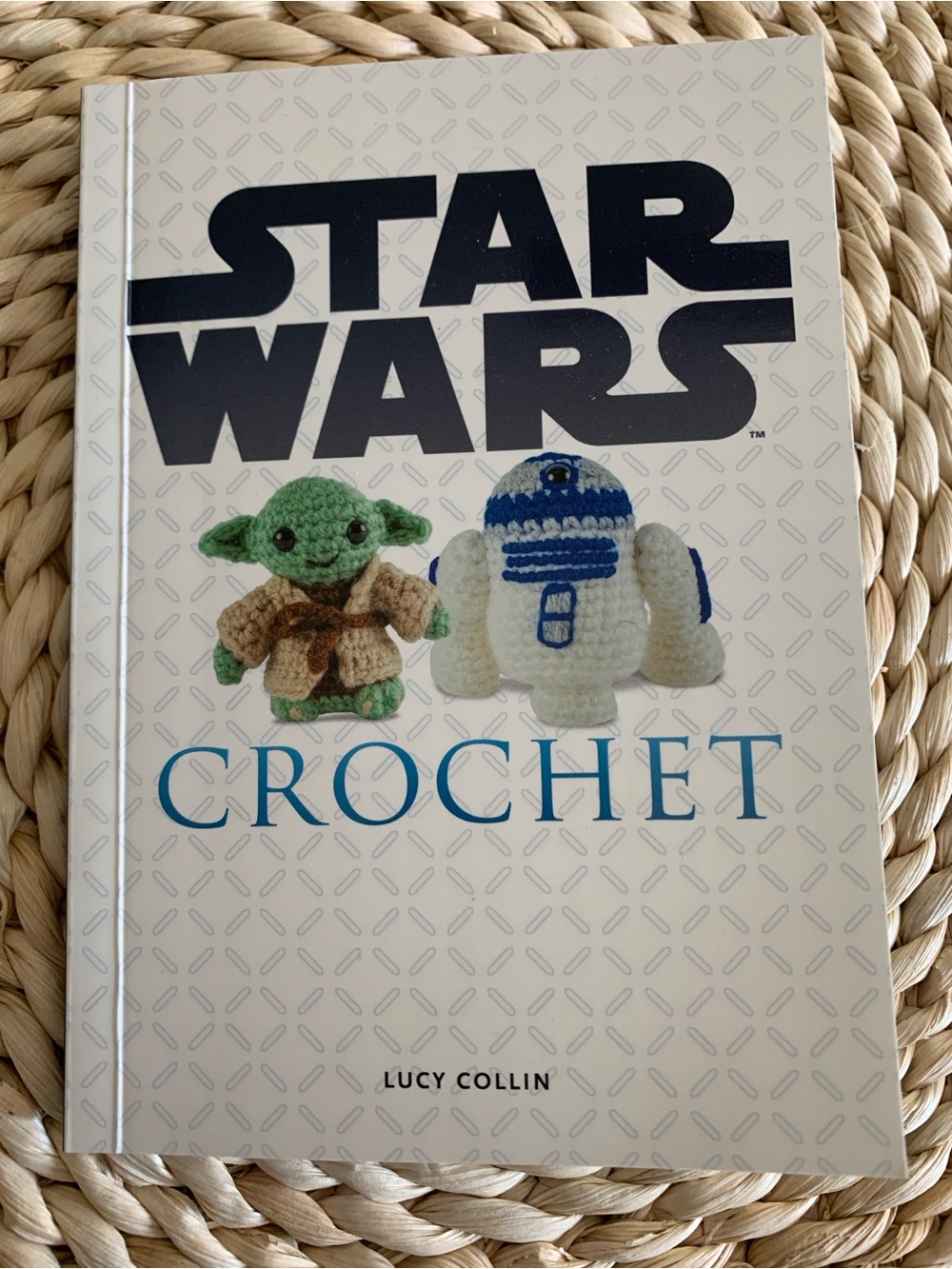 Original Star Wars Mini Figures Crochet Book, 12 Projects, 2.5-4.5 inch Like New